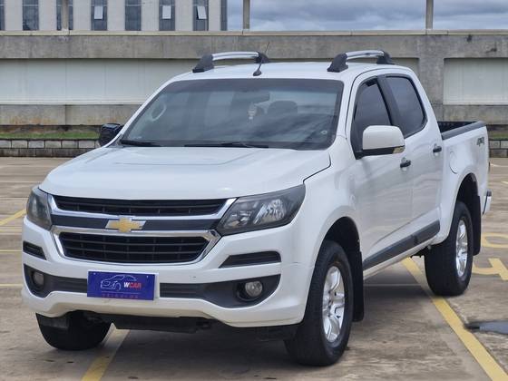 CHEVROLET S10 2.5 ADVANTAGE 4X2 CD 16V FLEX 4P MANUAL CHEVROLET S10 2.5 ADVANTAGE 4X2 CD 16V FLEX 4P MANUAL